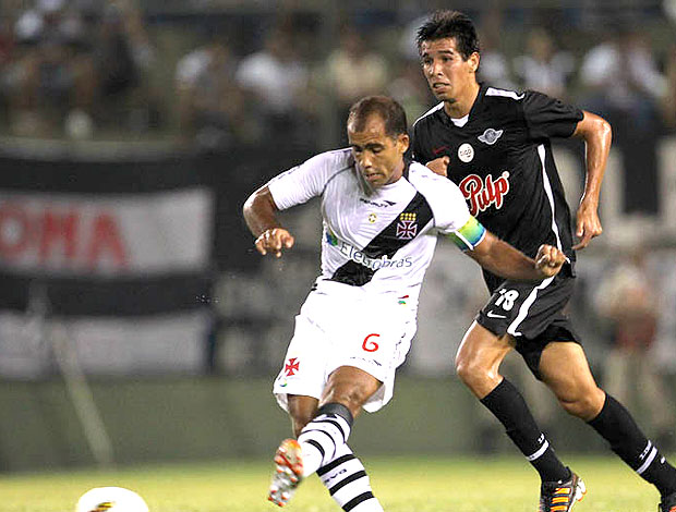 Libertad 1 x 1 Vasco pela Libertadores 2012 em jogo nervoso