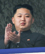 Kim Jongun applaudiseert (kim jong un )