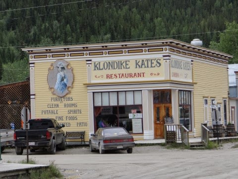 Walkabout With Wheels Blog Dinner At Klondike Kate S In Dawson