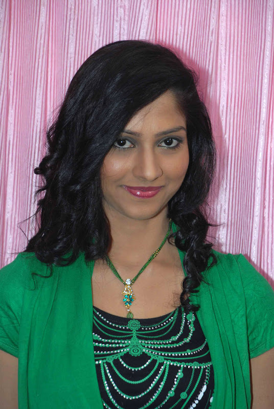 Actress Neha Patil Stills Gallery unseen pics Actress Neha Patil Stills Gallery unseen pics