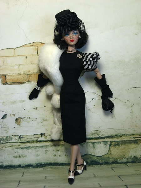 The Couture Touch: Day Dresses for the 1940's Femme Fatale
