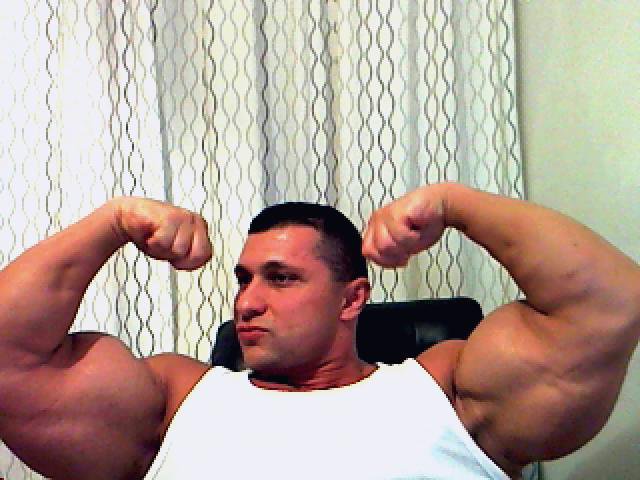 Bicep+muscle+Worship Bicep muscle Worship http://musclelovergr.blogspot.com/2011/05/iana ...