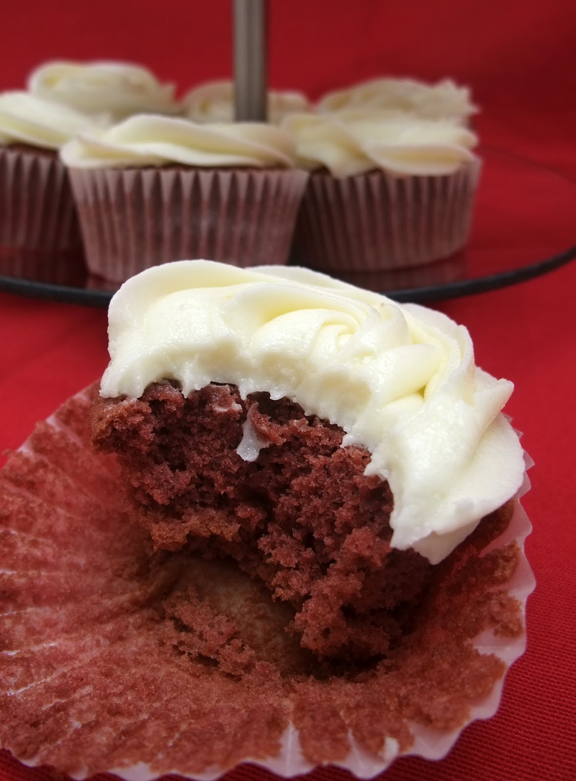 Sweet Lola Cupcakes Red Velvet con Frosting de Queso Crema