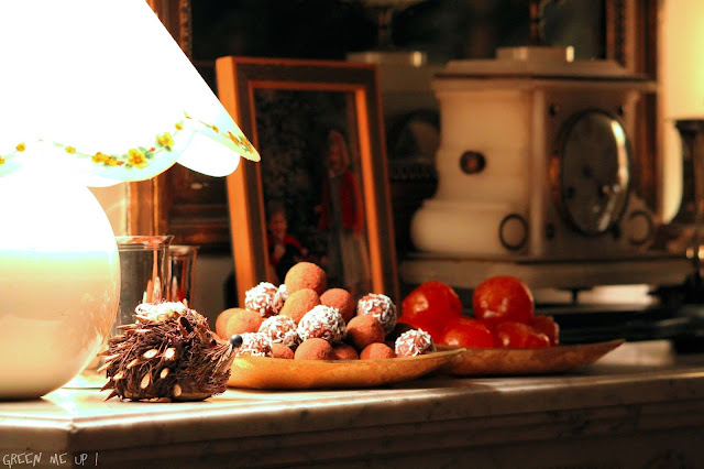 truffes Noël orange cacao gingembre cannelle noix pécan millet dattes figues truffes Noël orange cacao gingembre cannelle noix pécan millet dattes figues