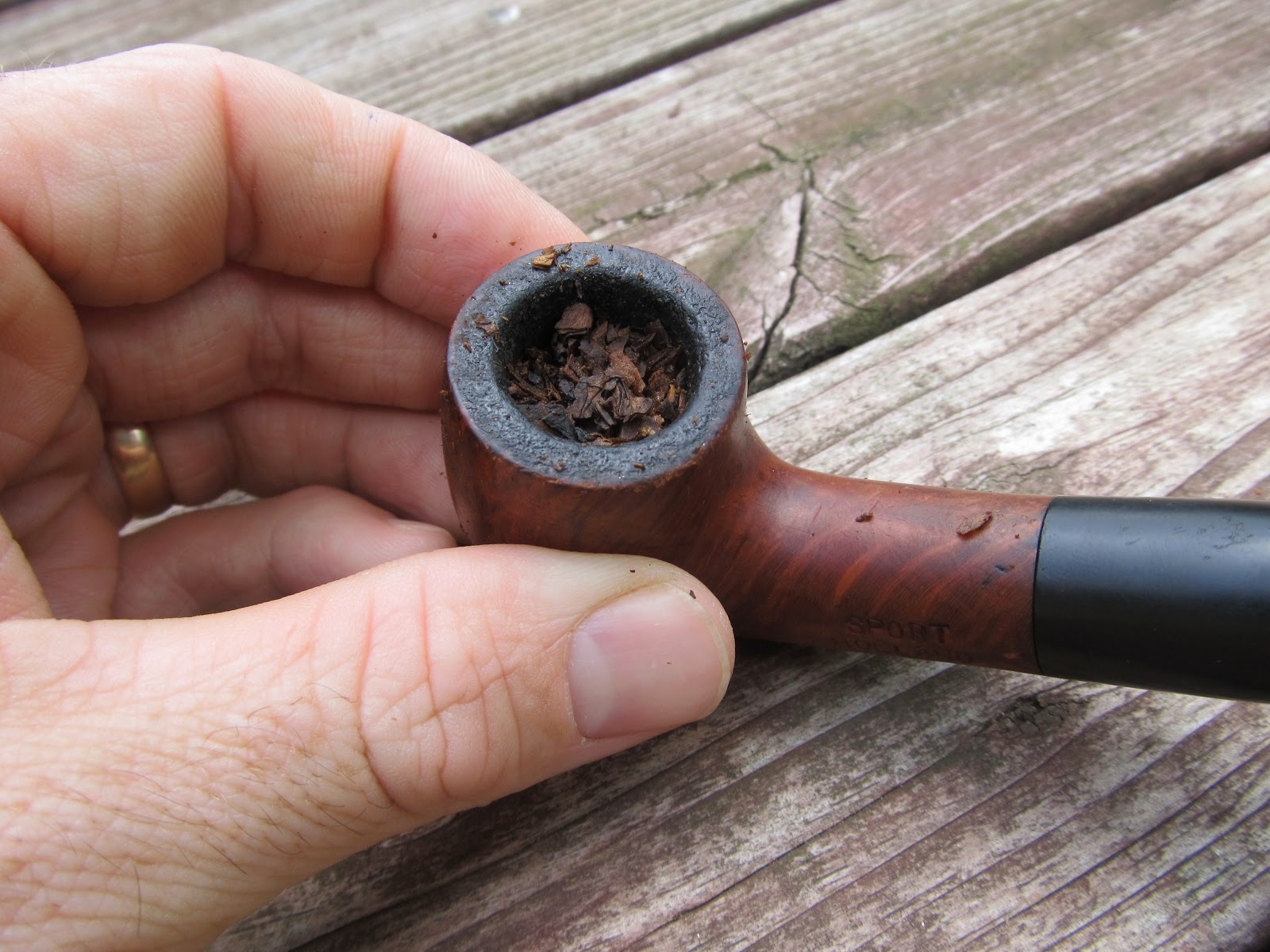 How to Smoke a Pipe