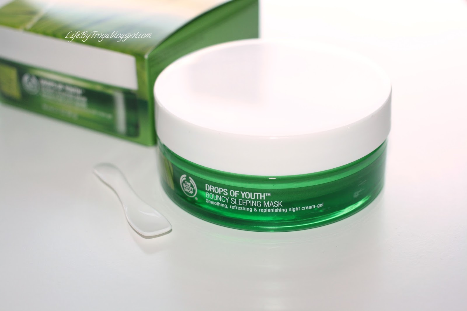 Review The Body Shop Drops of Youth Bouncy Sleeping Mask Troya's Land