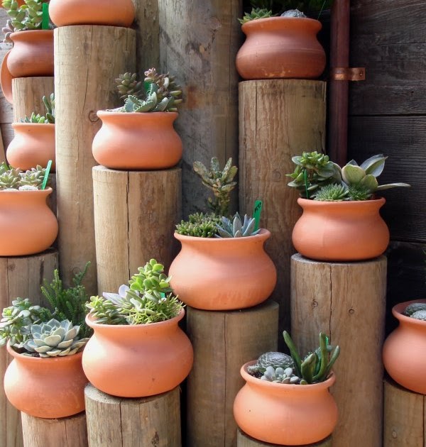 Quilternity's Place: Garden display to brighten your day!