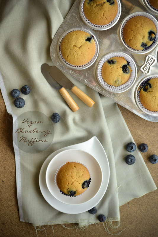 VEGAN BLUEBERRY MUFFINS / EGGLESS BLUEBERRY MUFFINS kurryleaves