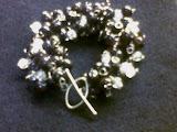 Coral-beaded chain bracelet