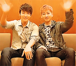 eunhae+waving.gif