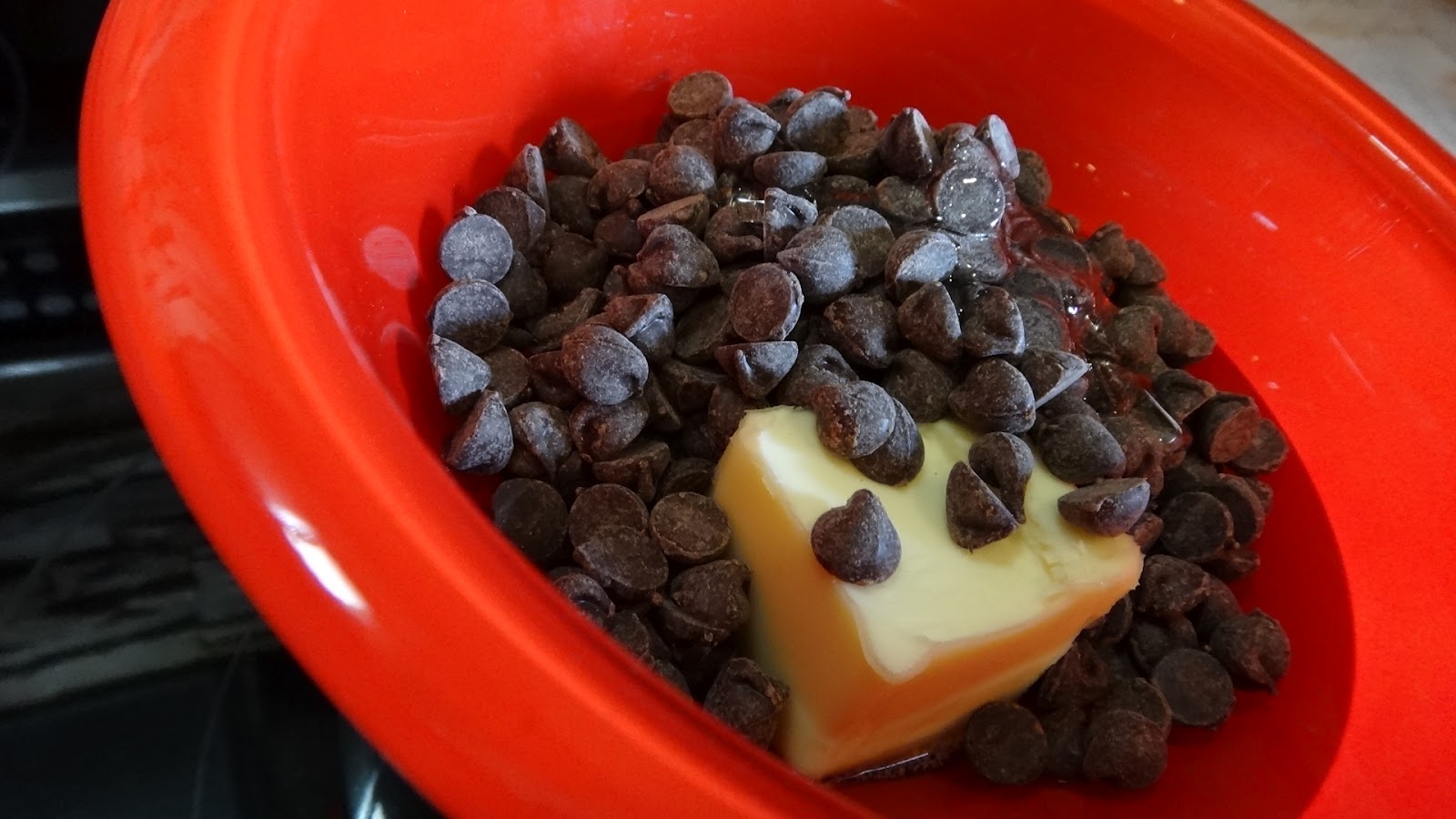 Chocolate Peanut Pretzel SquaresAnna Olson