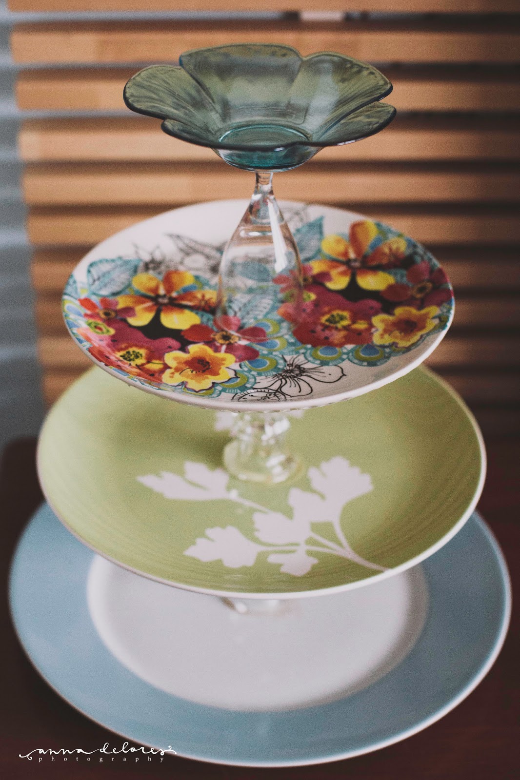 the Anna Delores blog. DIY // dessert tray