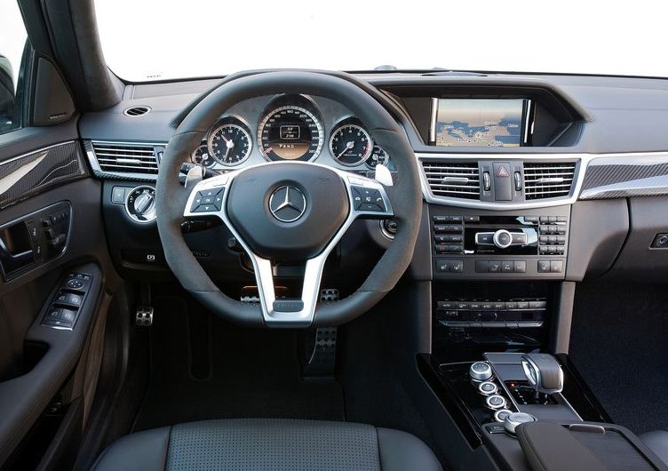 2012 Mercedes-Benz E63 AMG Wagon interior 2012 Mercedes-Benz E63 AMG Wagon Interior view