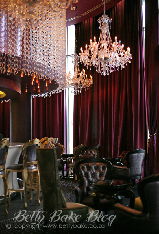 15 On Orange, hotel, Cape Town, african pride, decor, betty bake, blogger write up, hotel stay, chandelier, bar area, 