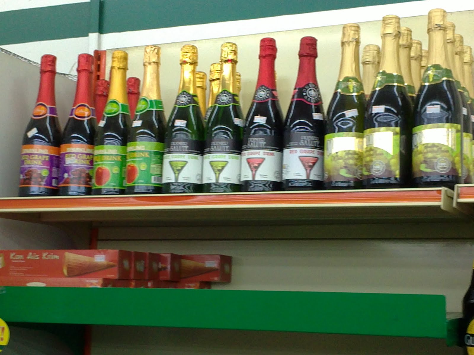 sAyAp DuNiA bak kut teh dan arak halal ditemui