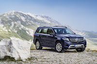 2017-Mercedes-GLS-53.jpg