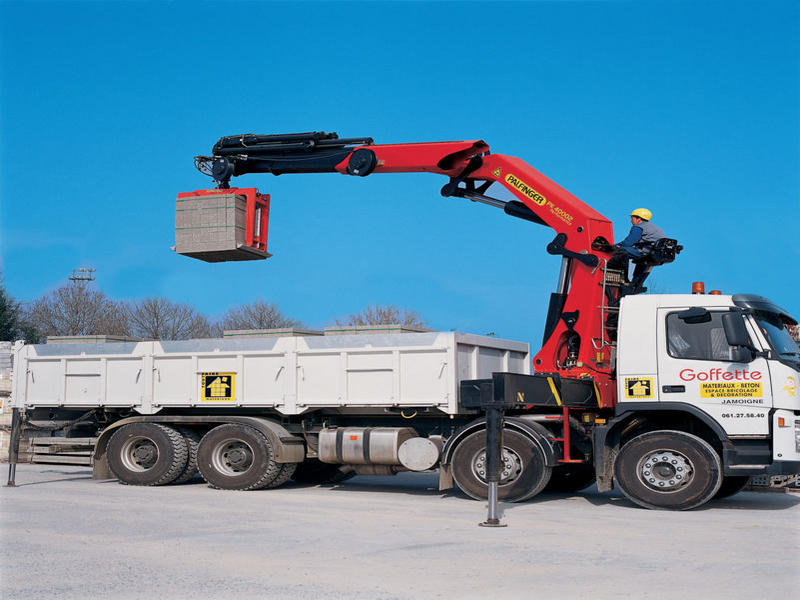 truck mounted Steel /Brick pillar / Wood grab crane SINO SHACMAN ,HOWO