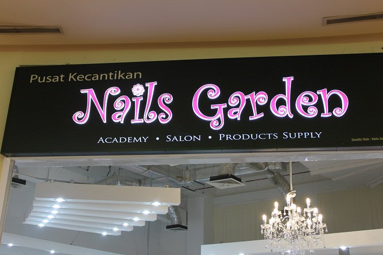 Nails Garden