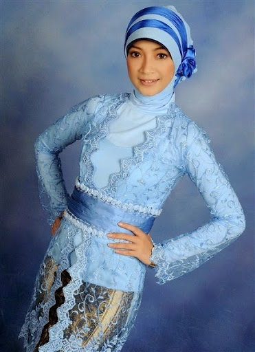 kebaya muslim untuk wisuda terbaru 2017/2018 kebaya muslim untuk wisuda terbaru 2017/2018