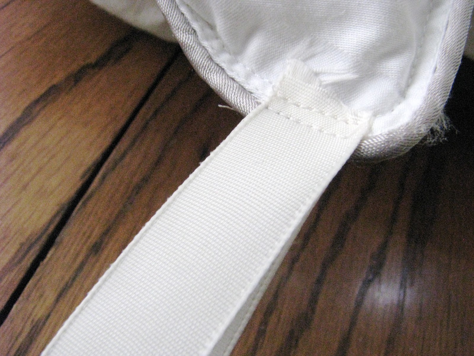 that's mellifluous! DIY keep your duvet in place!