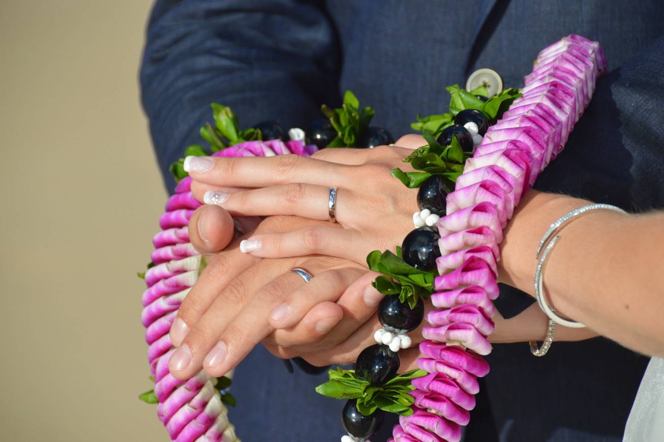Hawaii Wedding Flowers Deluxe Leis