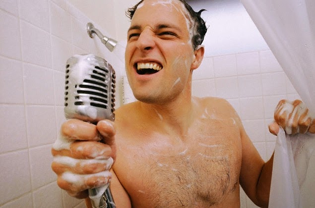 El Blog del Baño: Cantar bajo la lluvia, literalmente...