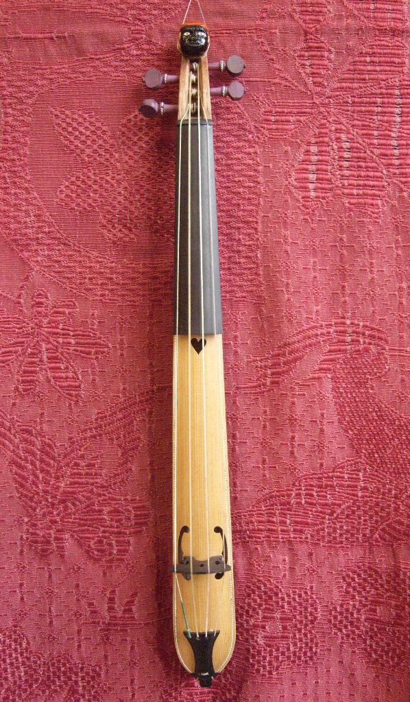 Viola da gamba, violone Pochette, kit or dancing master`s violin.