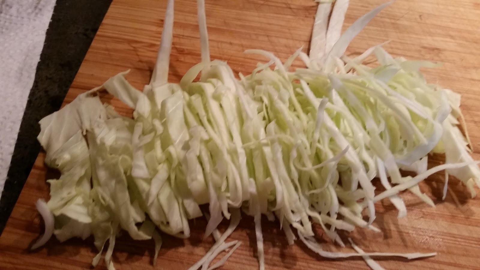 Foodoptions and Flavours Cabbage and Salami Pizza