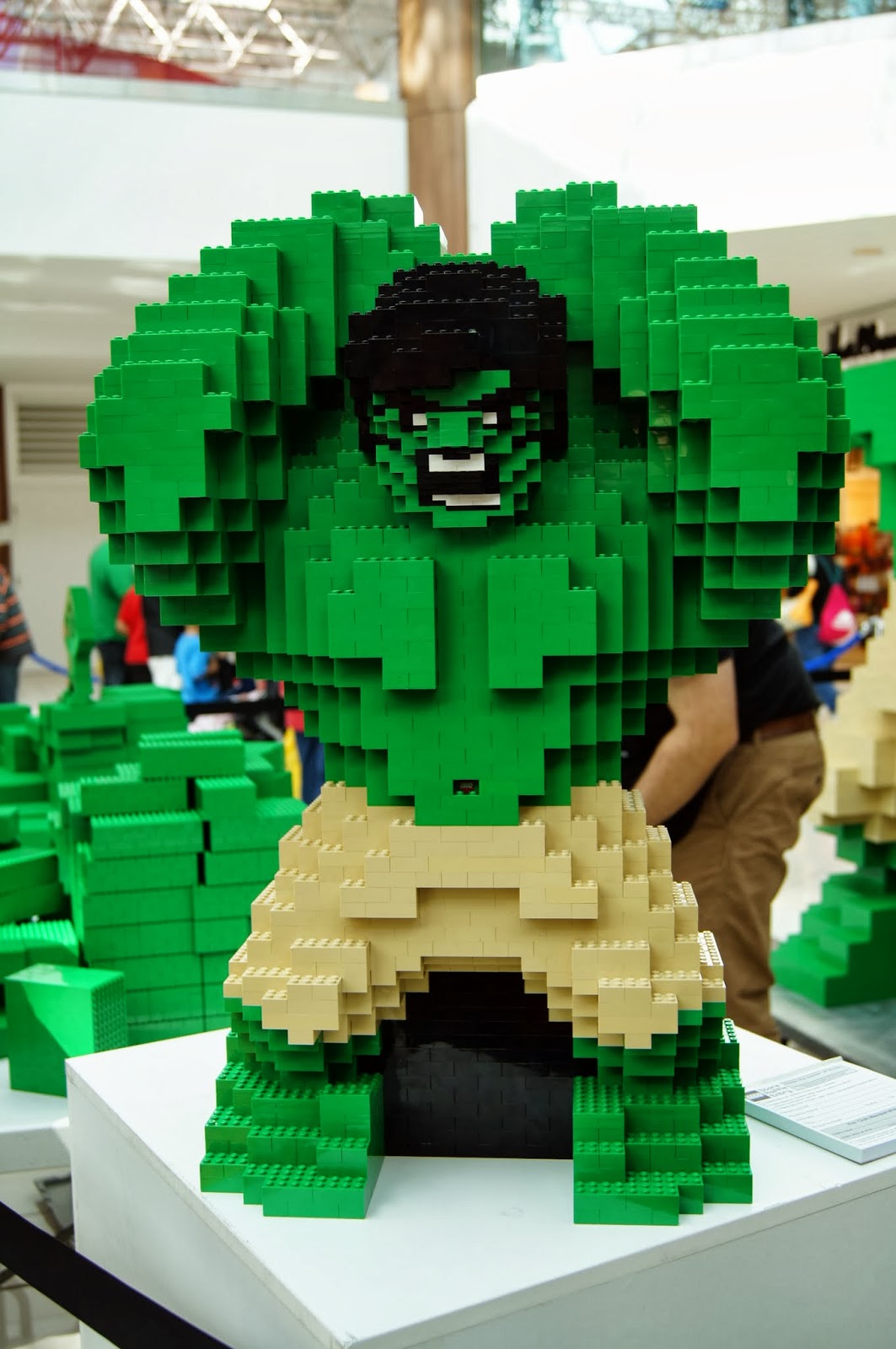 Mashed Thoughts: Guildford Town Centre LEGO Store Grand Opening with