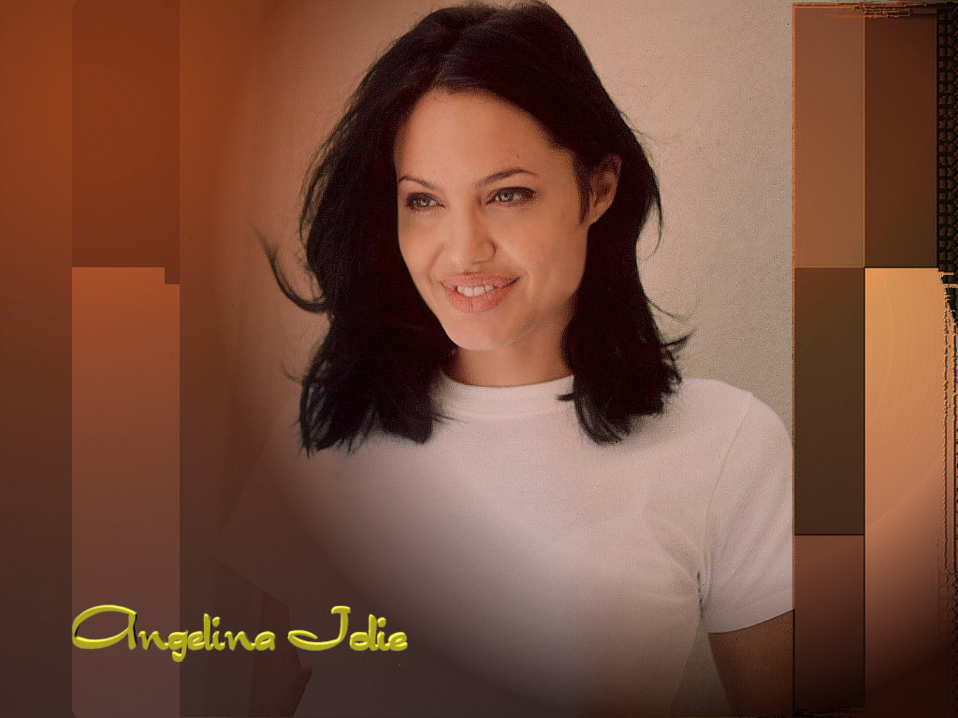 Old Blog Reborn&mldr;.: Angelina Jolie Biography & Hot Pics