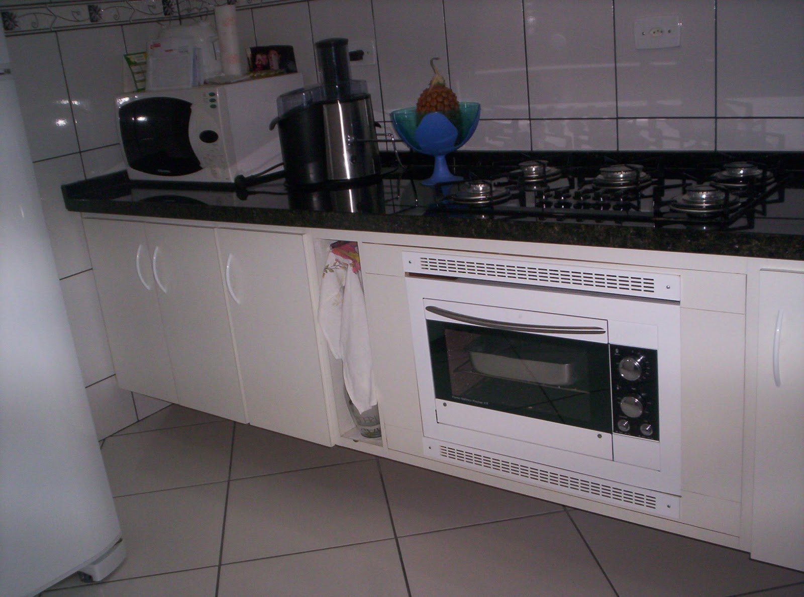 Cozinha com cooktop e forno embutido siqueira móveis Cozinha com cooktop e forno embutido siqueira móveis