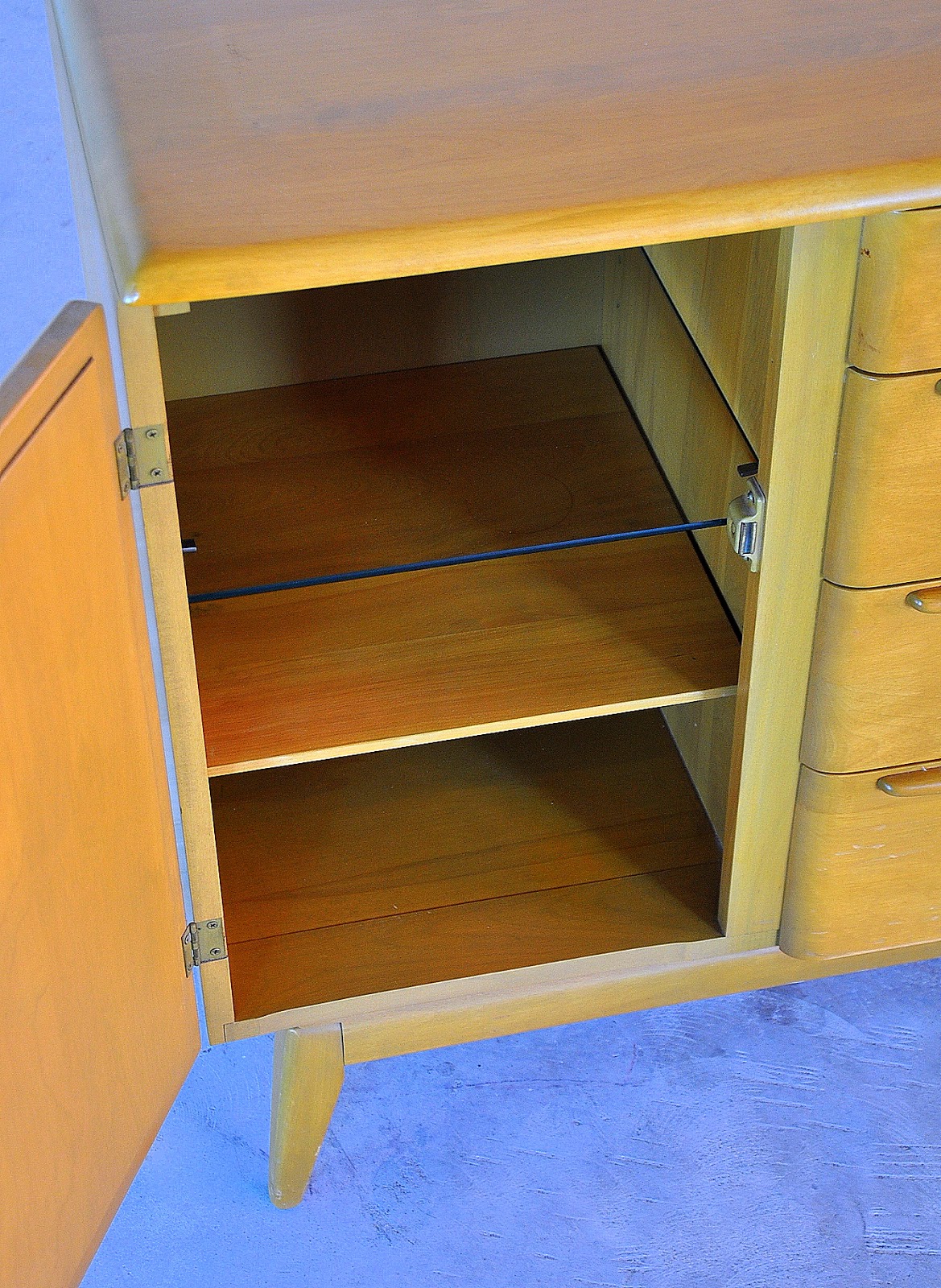 SELECT MODERN Heywood Wakefield Credenza China