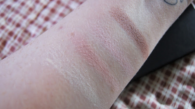 Me Me Me The Ultimate Eye Palette in Soft Rose Swatches