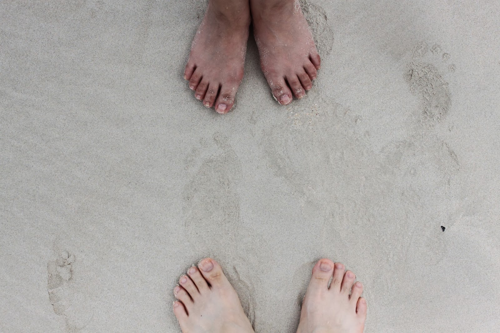 Feet in the sand. Kailua beach. Photo: Just J