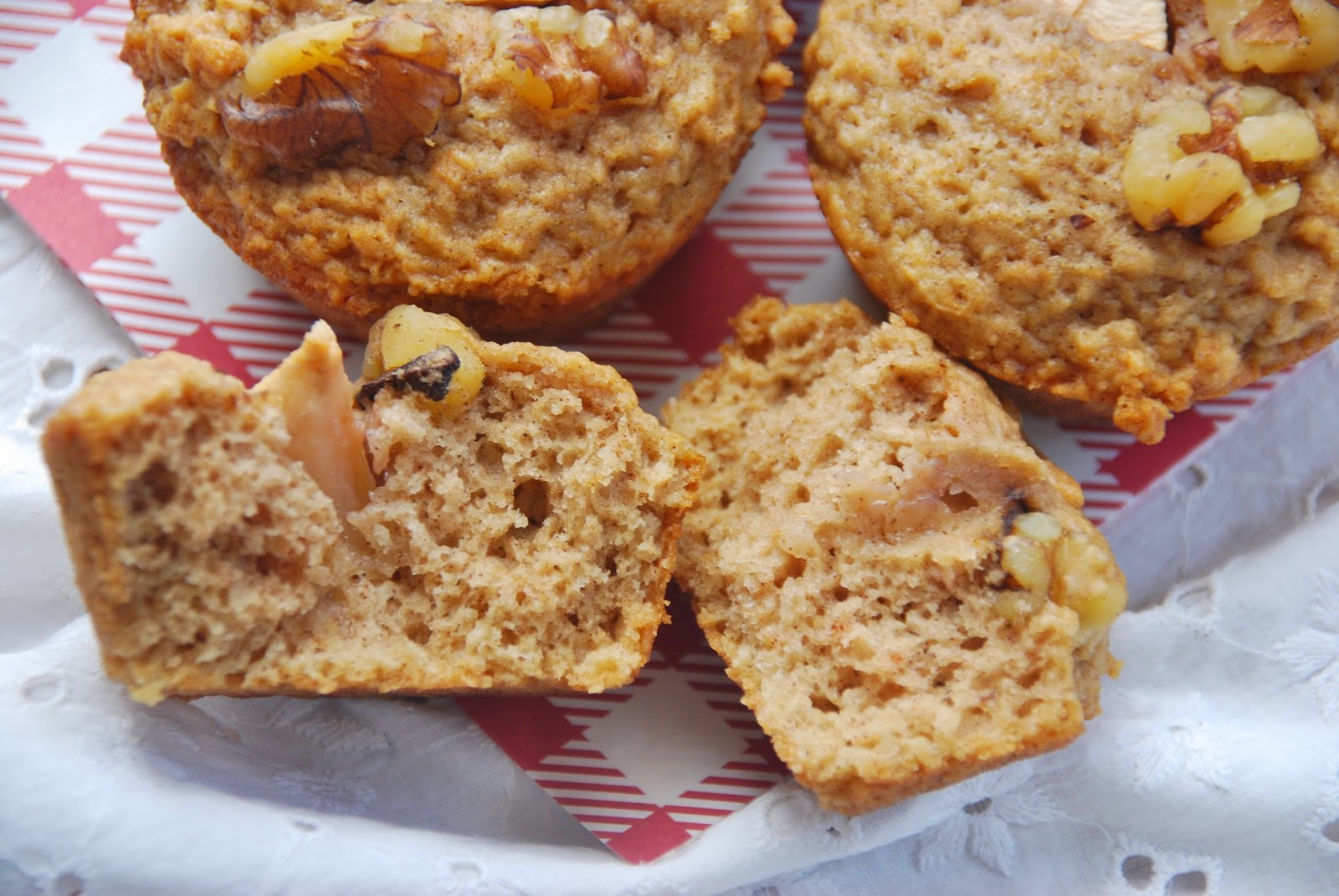 Baking and Creating with Avril EASY Applesauce Muffins