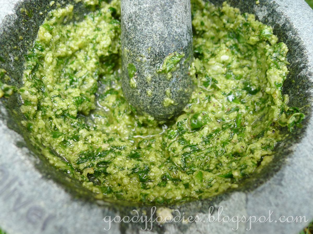GoodyFoodies Homemade Pesto alla Genovese How to Make Your Own at