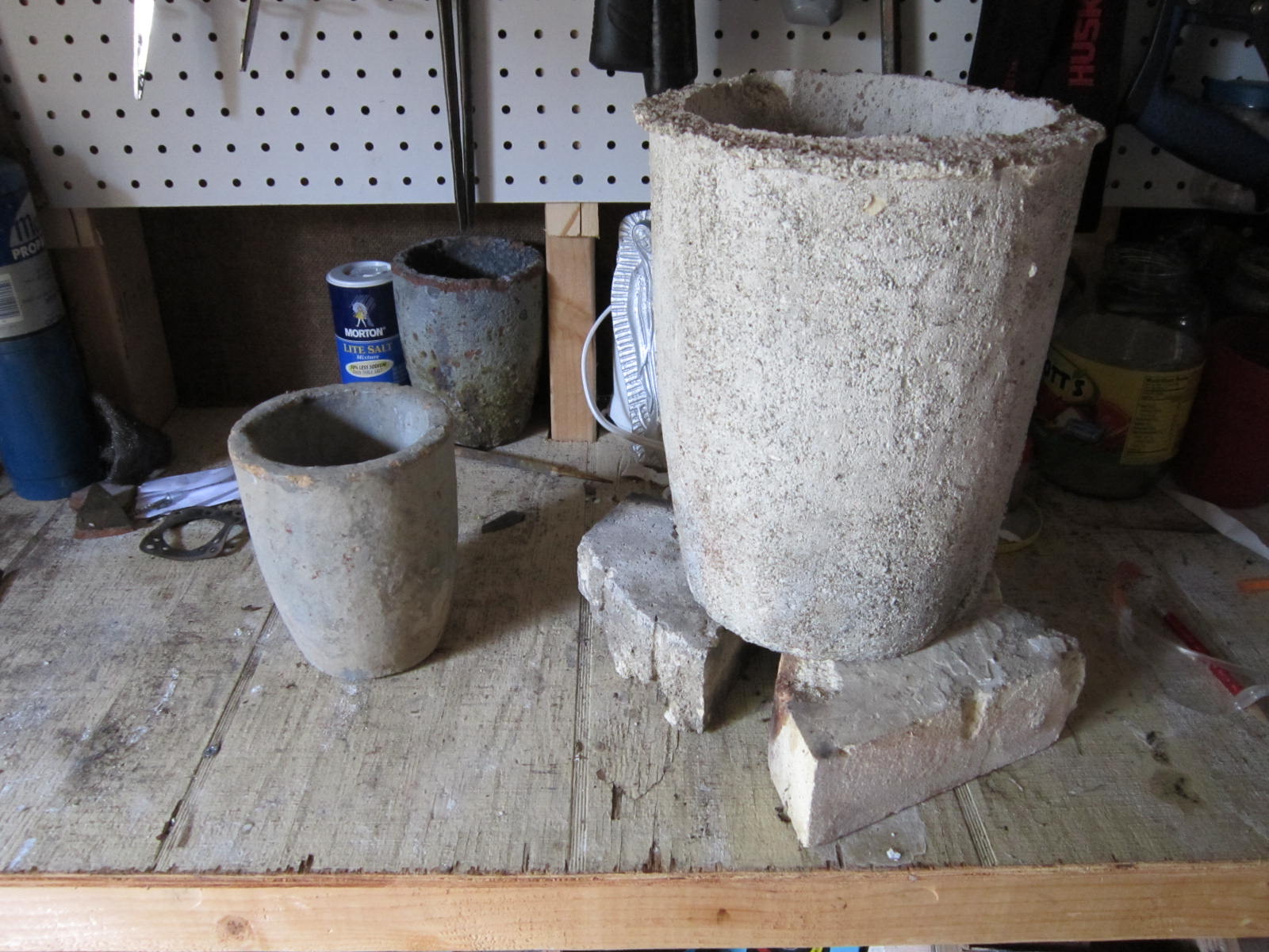 Maniac Mechanics Making a Crucible