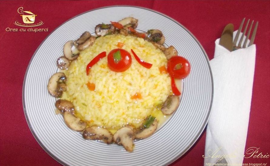 Orez cu ciuperci ReteteAngela