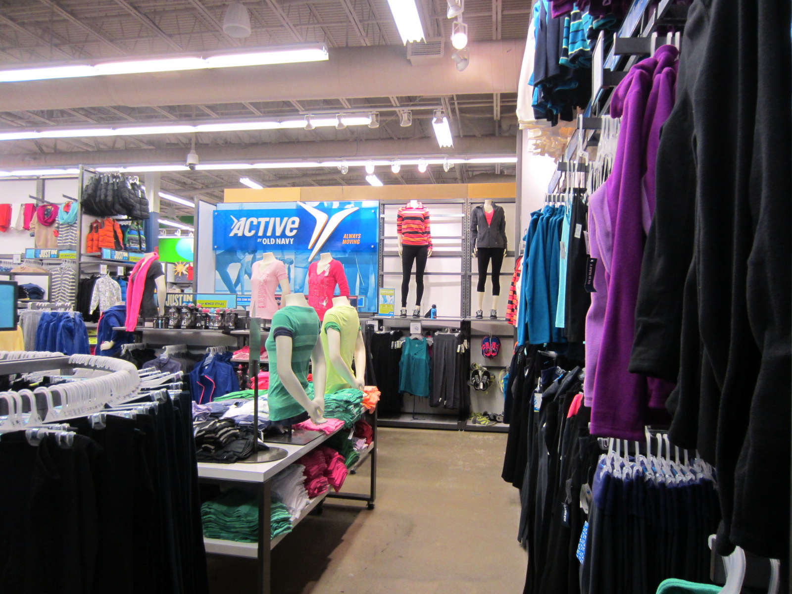 Crafty And Wanderfull Life Sweat It Out In Old Navy Activewear