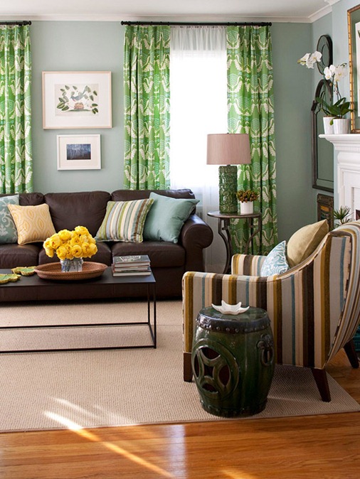 Simple Details freshen up your old brown sofa...