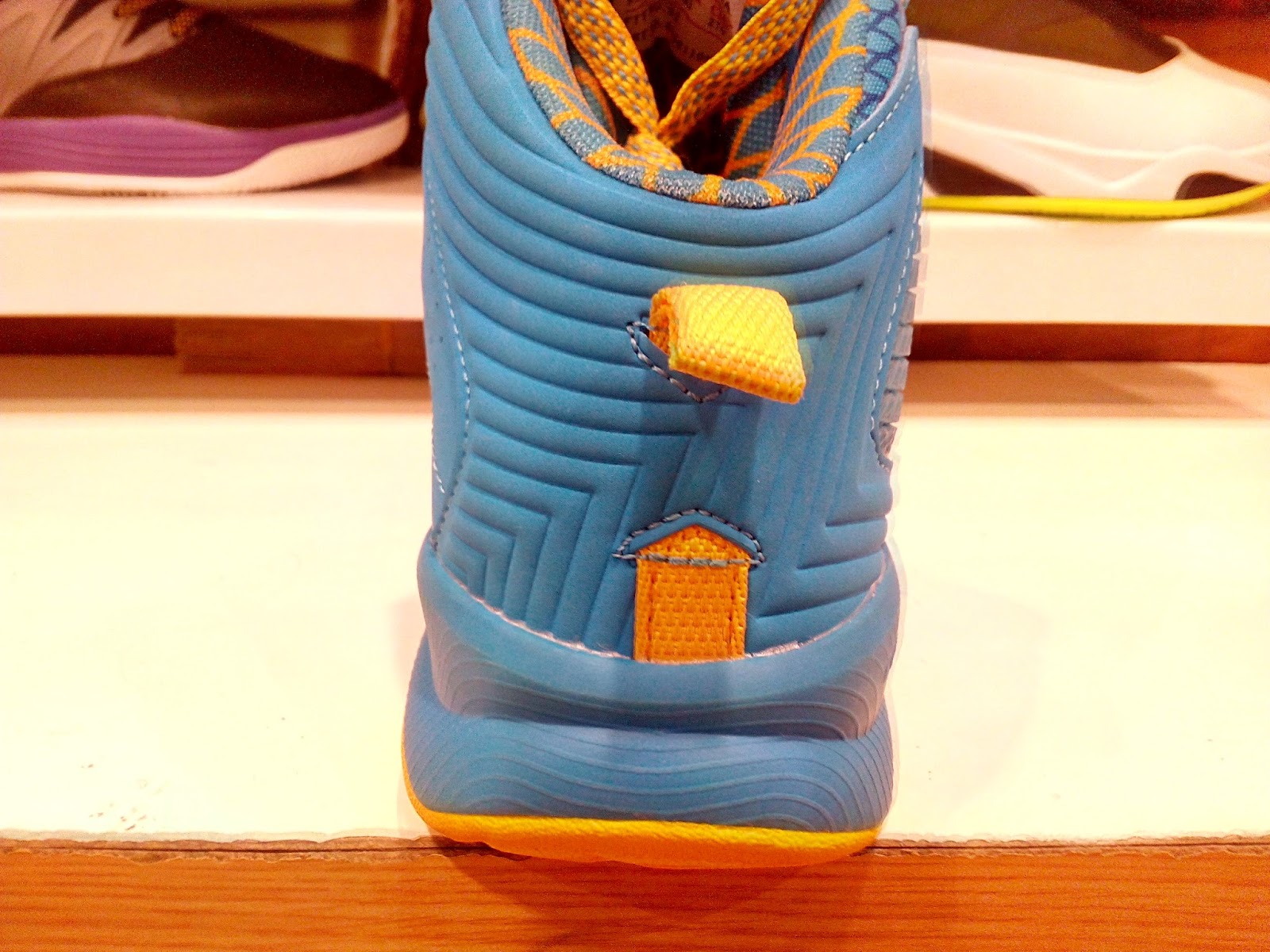 klay thompson shoe line