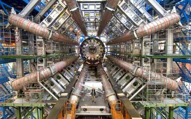 Εκπλήξεις από το CERN, για «τον δομικό λίθο» του σύμπαντος Εκπλήξεις από το CERN, για «τον δομικό λίθο» του σύμπαντος