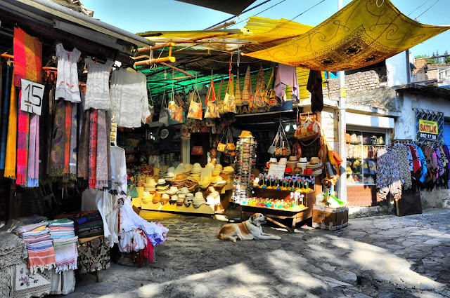 selçuk, efes, izmir, gezi, travel, turkey trip, voyage, meryem ana, The House of the Virgin Mary, jesus, günübirlik gezi, gezilecek yerler ,village, house, stone house, ephesus,