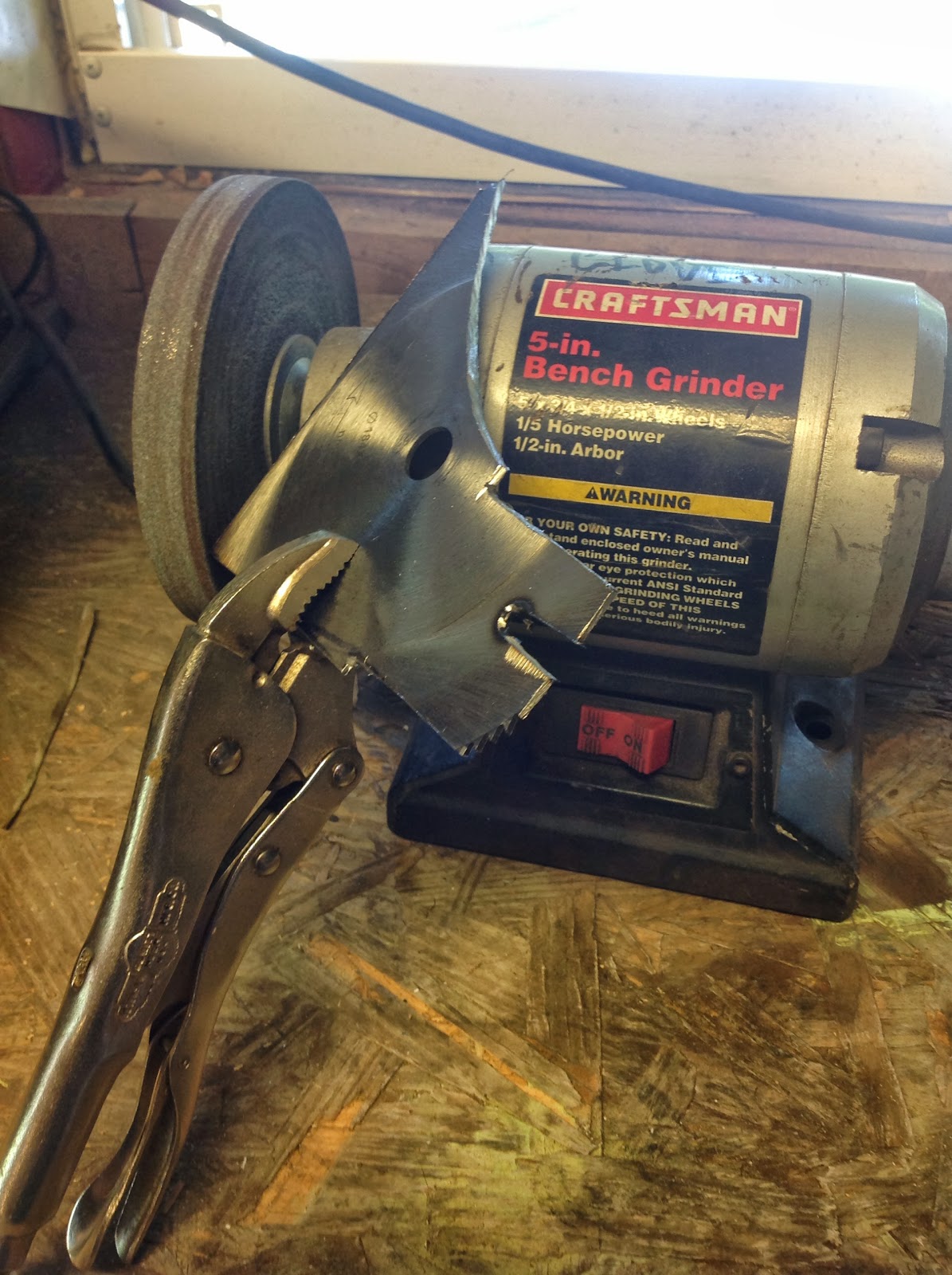 Build and Rebuild, Island style Table (Saw) Manners DIY Splitter