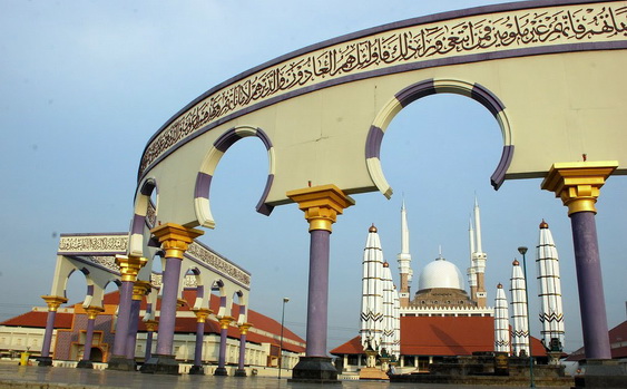 Ketika Masjid Menjadi Objek Wisata