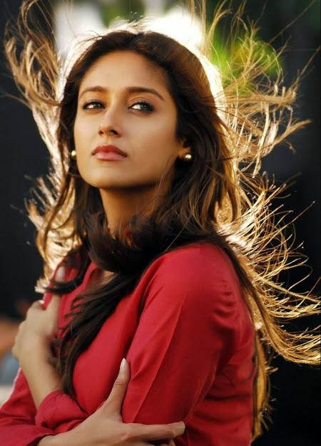 Ileana D'Cruz Hd Wallpapers