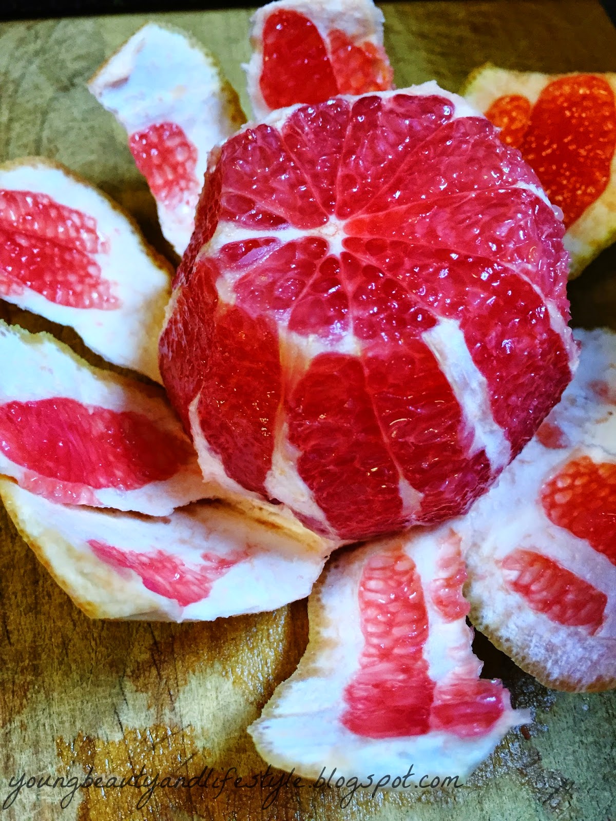 Young Beauty Lifestyle How To Cut Grapefruit so it's easy to eat!