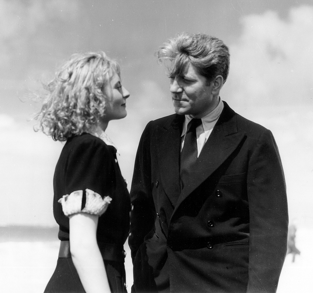 jean gabin quand on s promène pas un bruit c 233 tait tellement simple jean gabin quand on s promène pas un bruit c 233 tait tellement simple