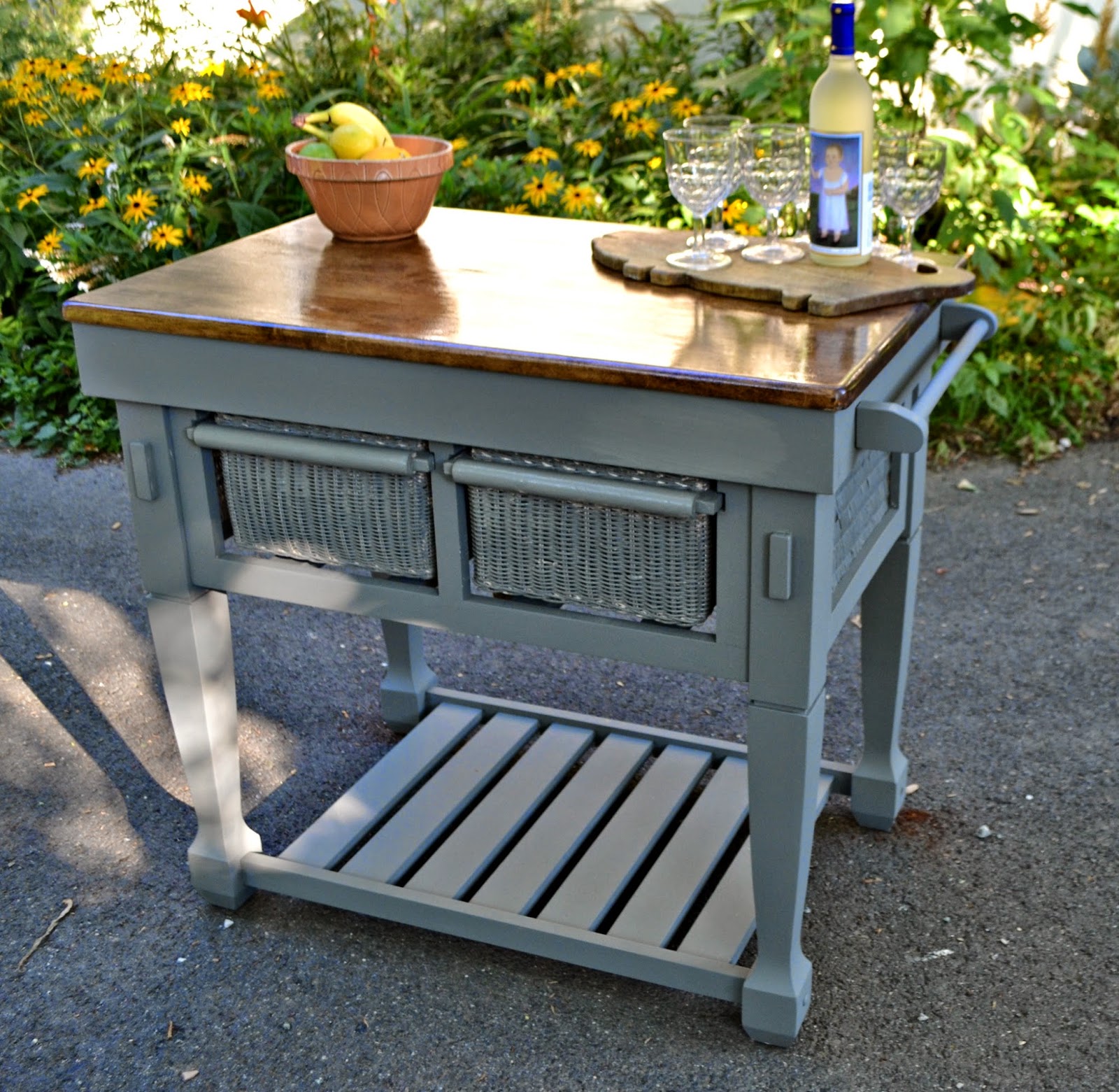 Heir and Space: A Solid Oak Kitchen Island