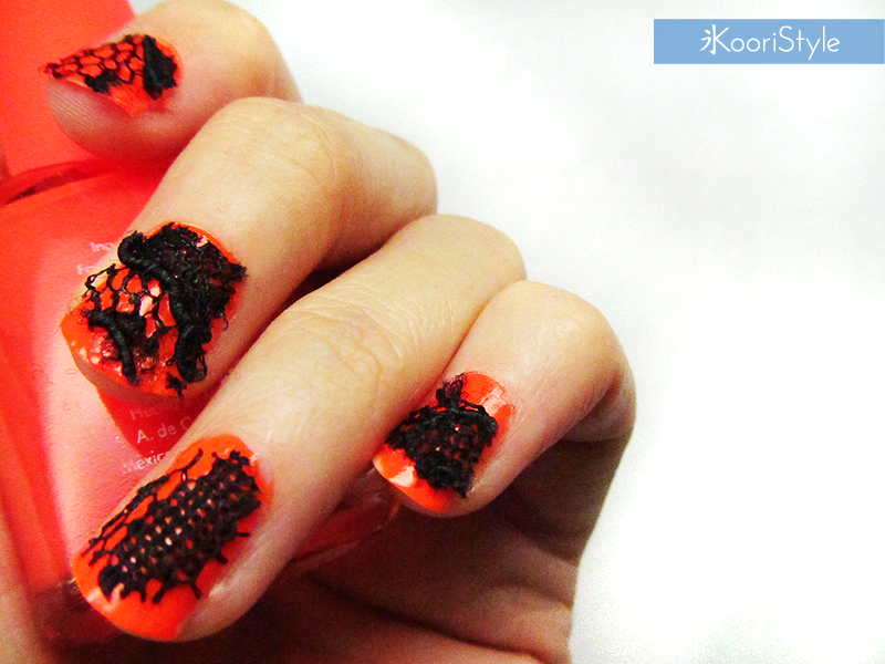 Halloween Nail Decoration Idea at KooriStyle.com Koori KooriStyle Kawaii Cute DIY Tutorial Do It Yourself Idea Ideas Costume Cosplay Nail Nails Decoration Deco Art Halloween Lace Orange Black Polish